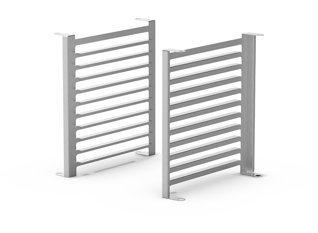 Unox Contiene tutte le parti necessarie per l'installazione di supporti laterali che consentono di utilizzare teglie GN1/2 al posto delle 460x330. XUC086.