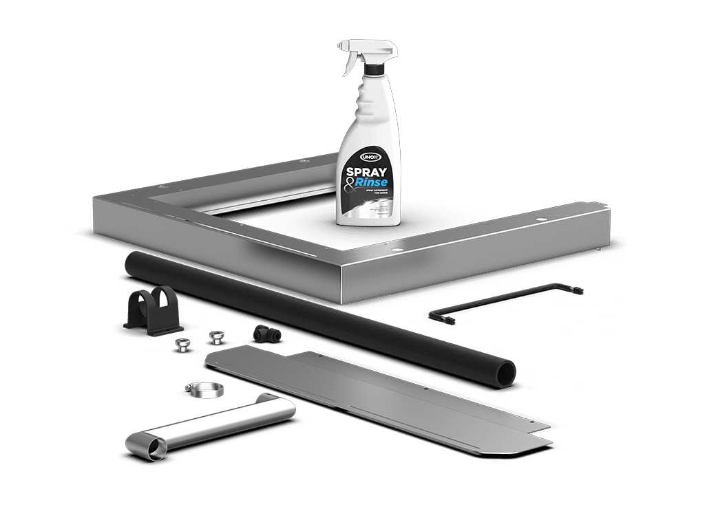 Unox Contiene tutte le parti necessarie per la corretta installazione e sovrapposizione di due forni elettrici e 1 bottiglia di detergente SPRAY&Rinse (750ml). XWKQT-04EF-E-SR.