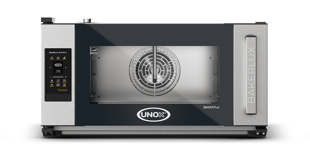 3 trays 600x400 Render of UNOX BAKERLUX SHOP.Pro™ TOUCH commercial convection with humidity oven XEFR-03EU-ETRV-GB.