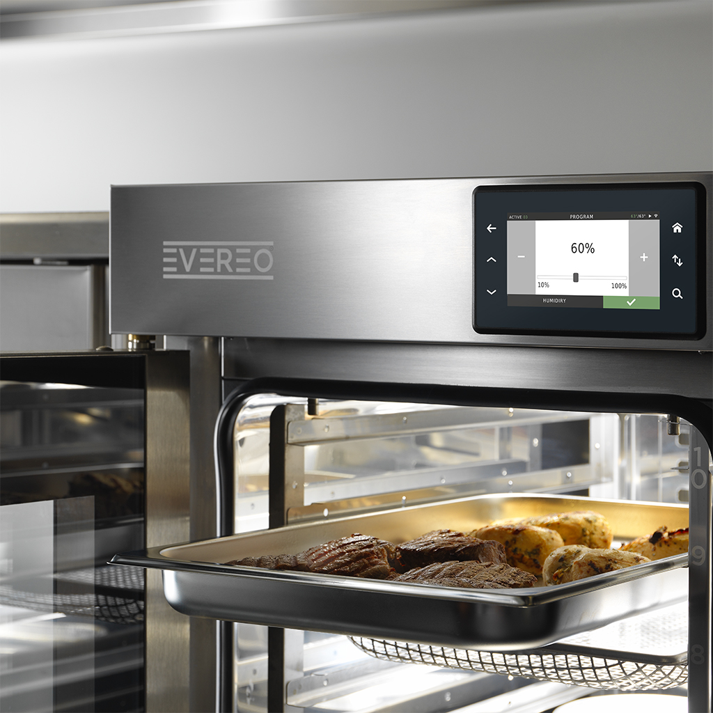 <h1><strong>SUPERHOLDING</strong></h1>