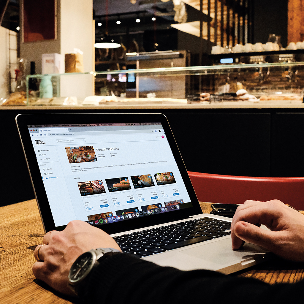 <strong>Artificial intelligence that monitors and perfects every detail.</strong>