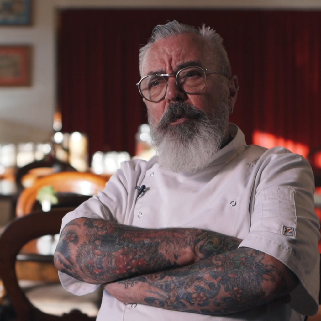 <strong>Johnny Baker's</strong>